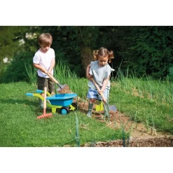 Brouette de jardin et outils