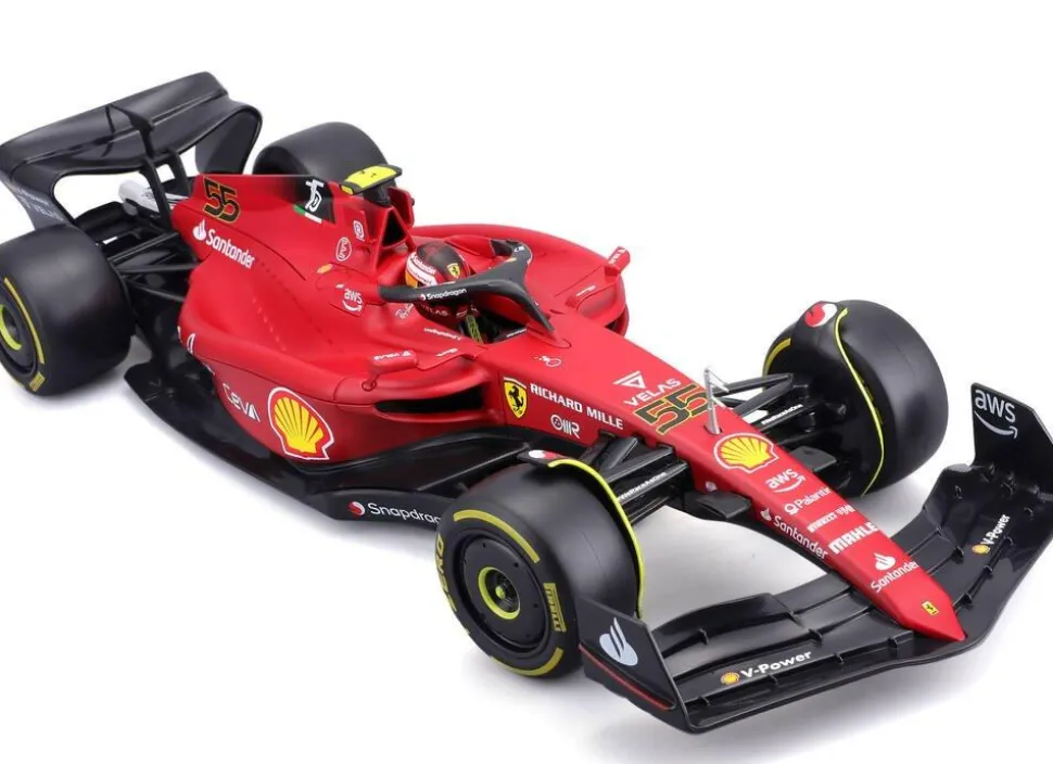 Ferrari 2022 Formule 1 Au 1/18 Avec Casque