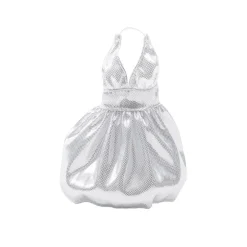 Jenny et ses 3 robes de gala