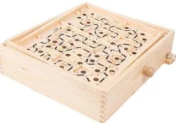 Labyrinthe en bois