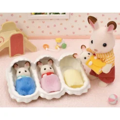 Les triplés lapin chocolat et accessoires puériculture - Sylvanian Families 5532