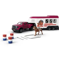 Pickup et sa grande remorque équestre Horse Club