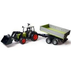 Tracteur Claas avec fourche et remorque